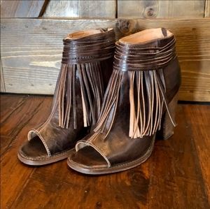 Bed Stu fringe peep toe